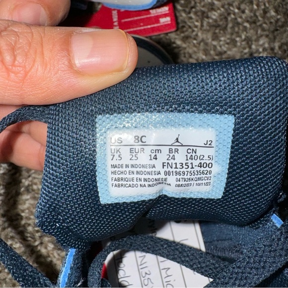 Jordan 1 Mid SE "Armory Navy/Metallic Gold/Pale Ivory" Toddler Boys' Shoe size 8 - Picture 6 of 8